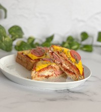 عکس طرز تهیه تُست پیتزا