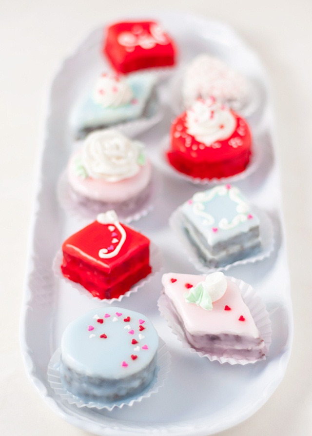 Птифур — petits fours