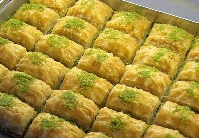 باقلوای پسته