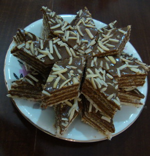 شیرینی میکادو