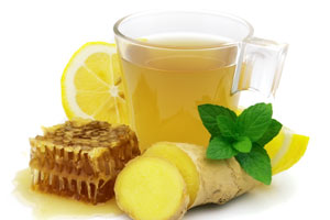 چای زنجبیلی با عسل و لیمو