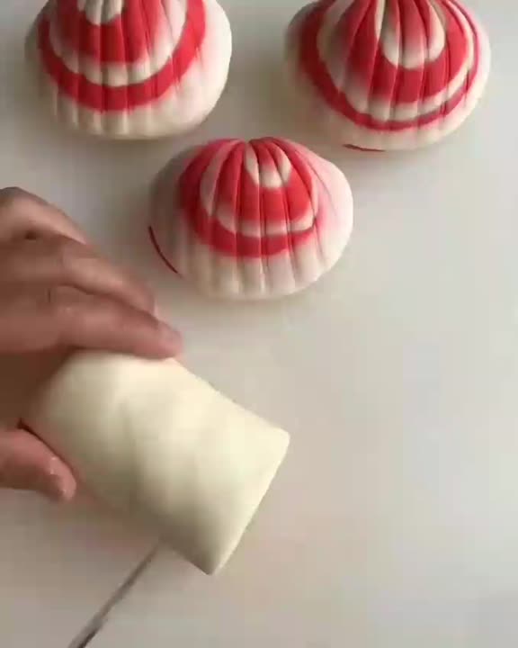 تزیین خمیر شیرینی