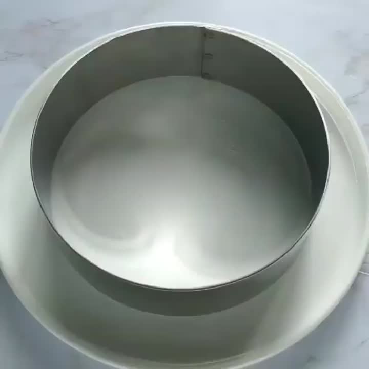 آموزش کیک خامه ای با تکه های توت فرنگی✓عالی و خوشمزه