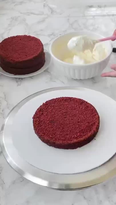 تزئین کیک ساده و شیک