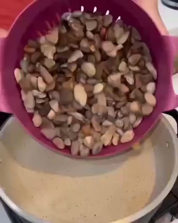 ?این مرغ فوق العاده سالم و خوشمزست بدون نیازه به فر مثل تنور با سنگ تو خونه درست کن ?