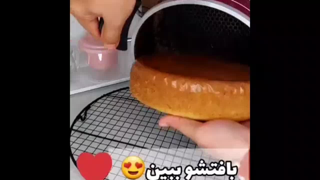 کیک نارگیلی بدون فر