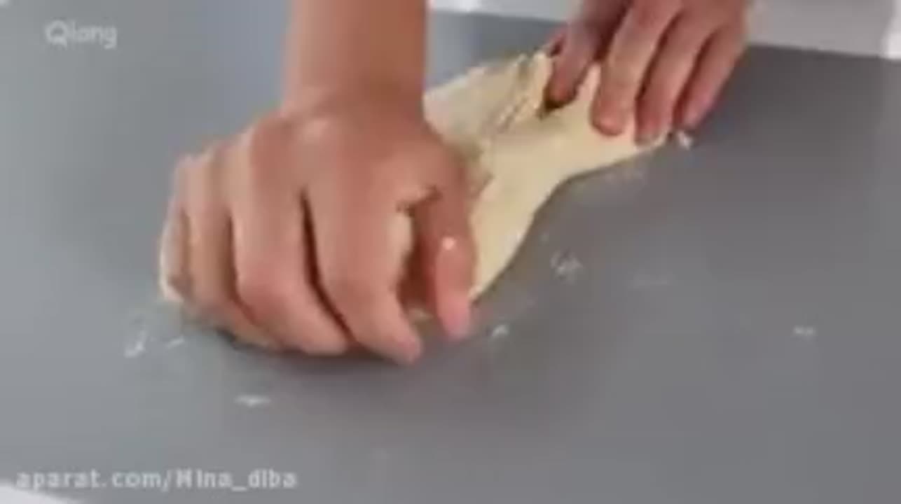 نان صبحانه نرم پف دار