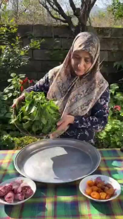 خورش آلو اسفناج به سبک شکوفه بانو