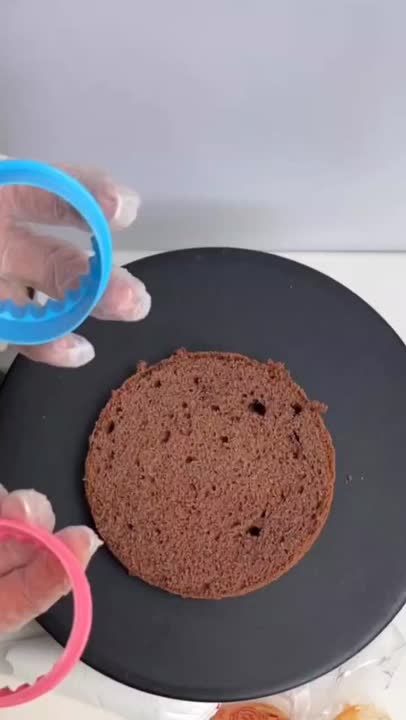 کیک لیوانی (توگو کیک)