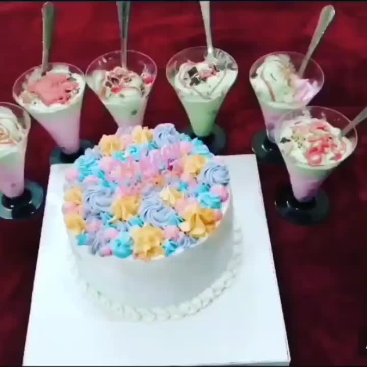 کیک سوپرایز پول