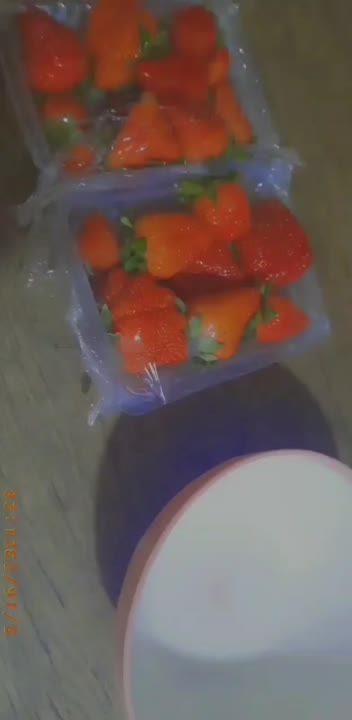 کمپوت توت فرنگی