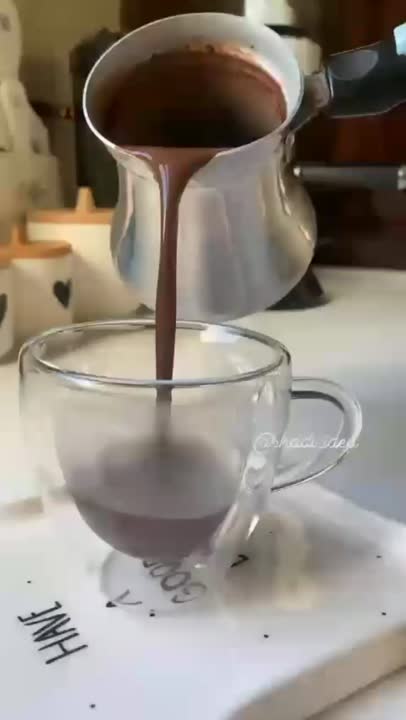 هات چاکلت :)