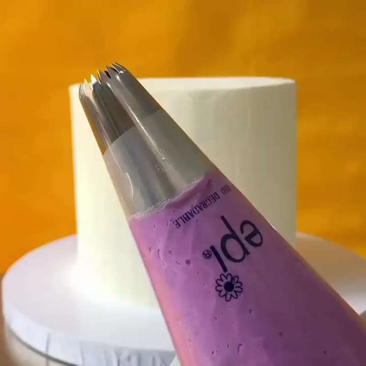 تزیین زیبای کیک