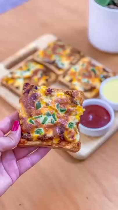 پیتزا با نون تست ??حتما امتحانش کنید?