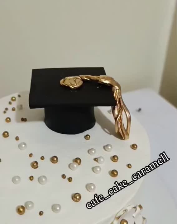 کیک دانشجویی 