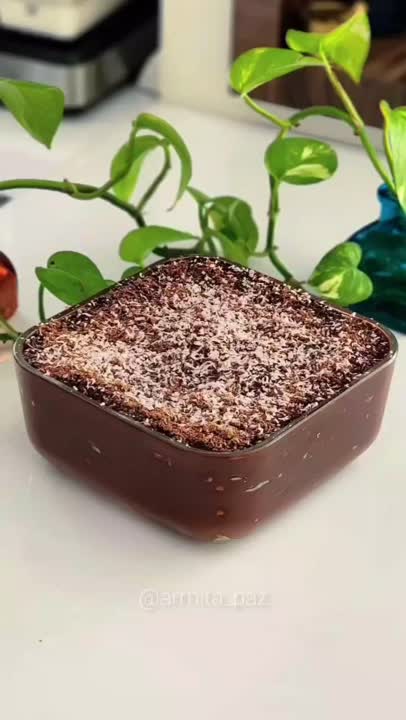 کیک یخچالی شکلاتی خیلی آسون درست کن !