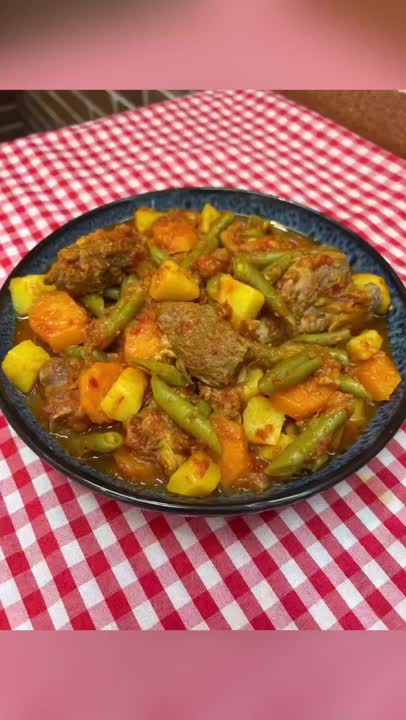 خوراک راگو .... لذیذ