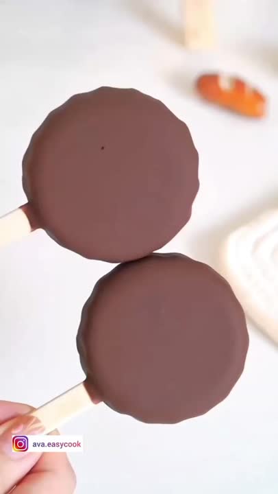 بستنی خامه ای