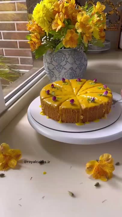 کیک زعفرانی