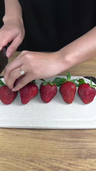 تارت توت فرنگی