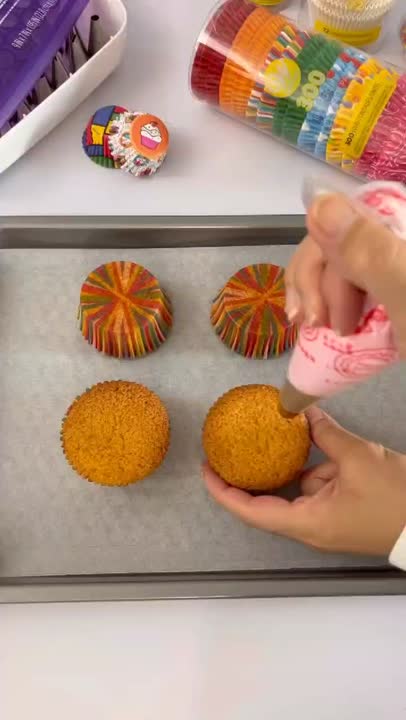 ایده دیزاین کاپ کیک ?