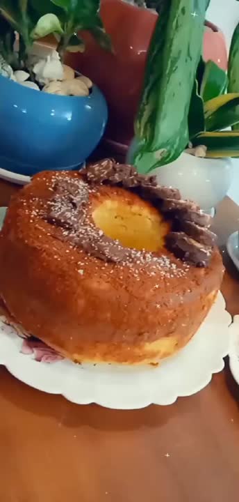 کیک ها و گلاب