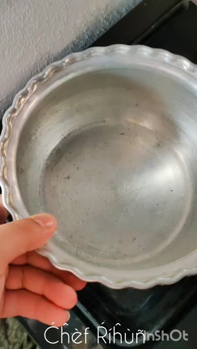 حلوا زعفرانی با آرد برنج