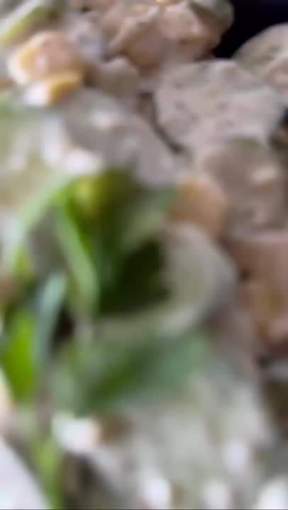 •سالاد خیار و ذرت???این سالاد بنظرم تا الان تو صدر جدول سالادایی بوده که تست کردم