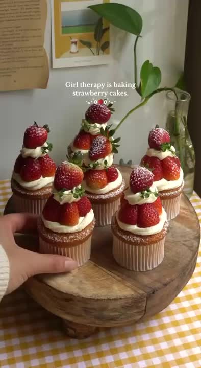 ?Is there anything more beautiful than strawberries?