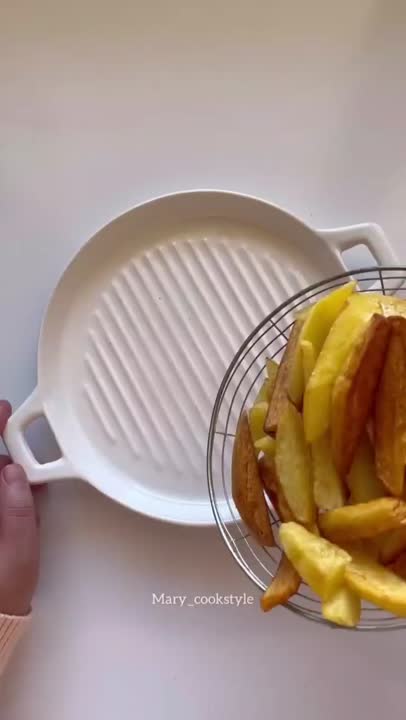 سیب زمینی با سس قارچ