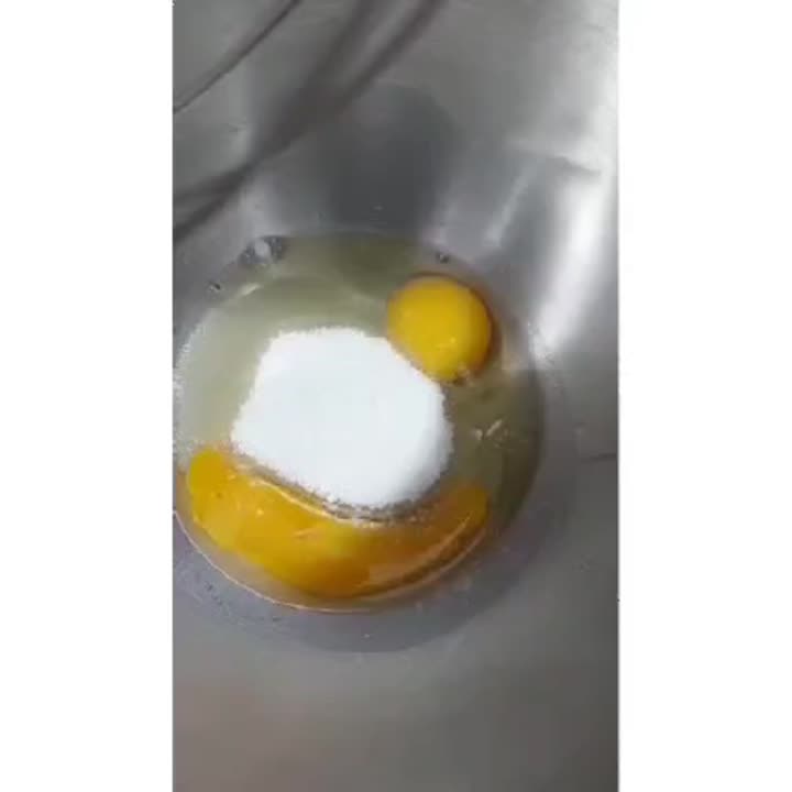 نون قندی رولی