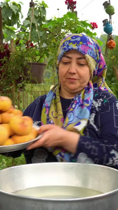 مربا هلو انجیری