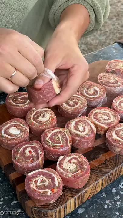 رُولت گوشت کبابی آبدار