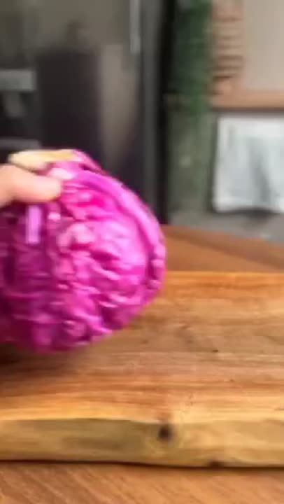 سالاد پاییزی ها صف کشیدن...