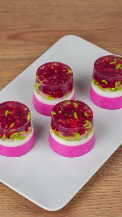 دسر راحت و خوشمزه یلدایی