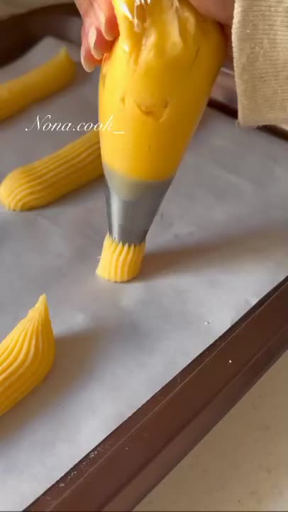 نون خامه‌ای خوشمزه و پف‌دار  