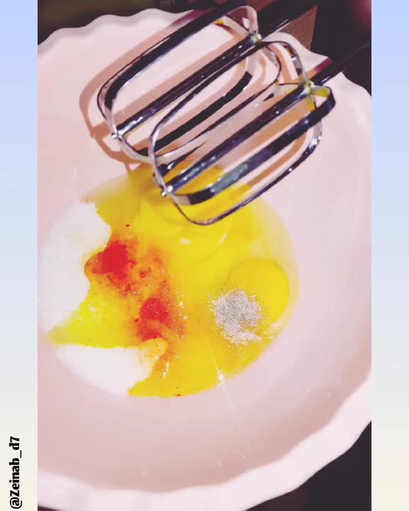 کیک با سس شکلاتی