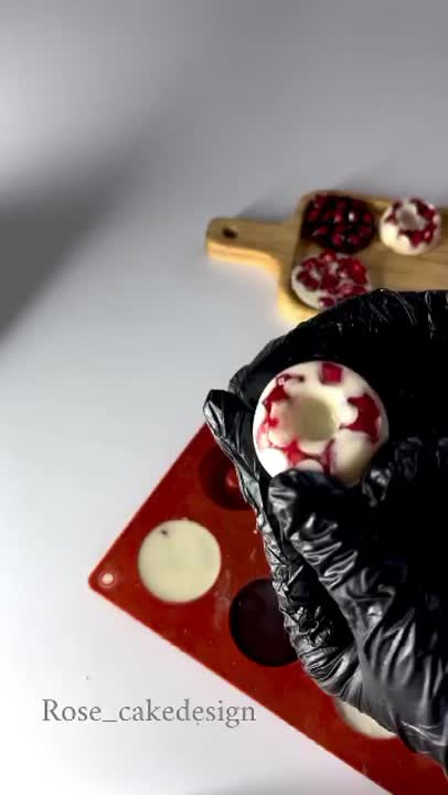 شکلات اناری یلدایی 