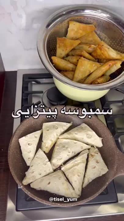 سمبوسه پیتزایی