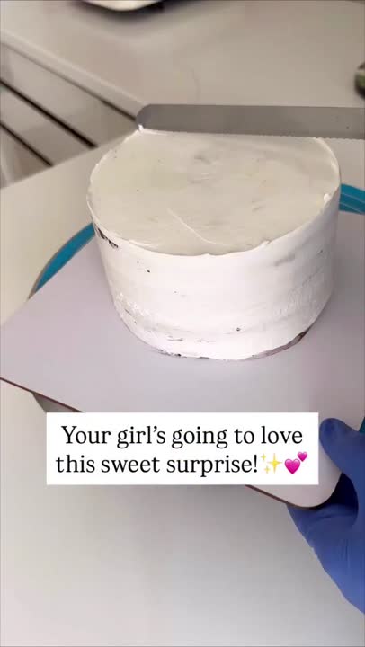 کیک به شکل دسته گل 