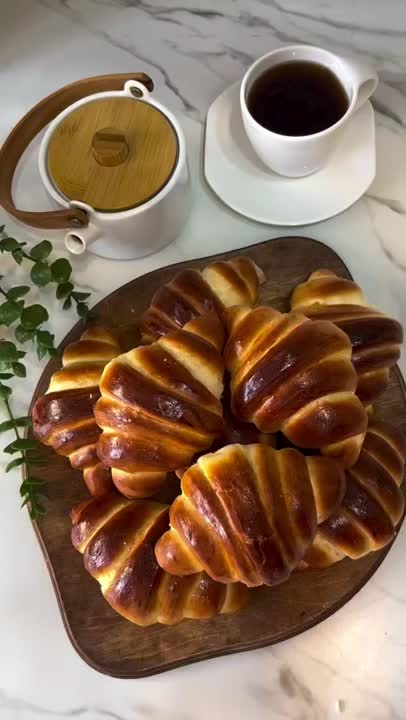 کروسان شکلاتی