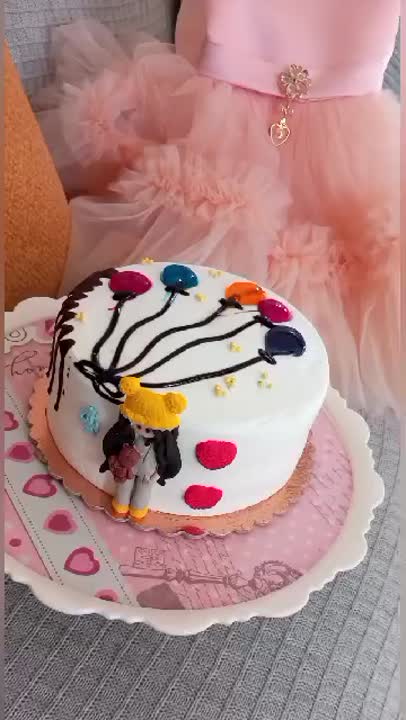 تزئین کیک  