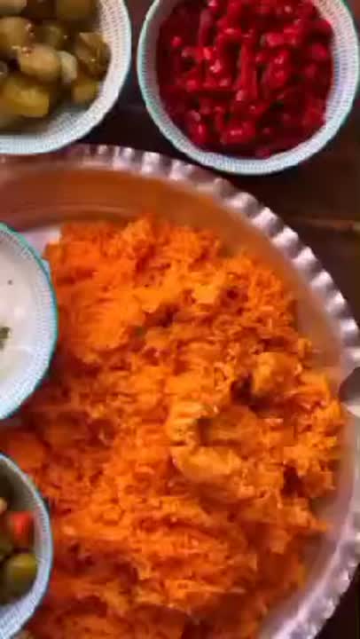 دمی گوجه با مرغ