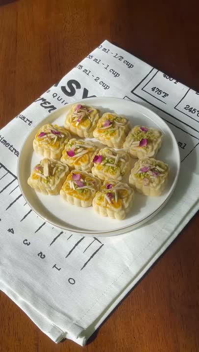 شیرینی مغزدار 