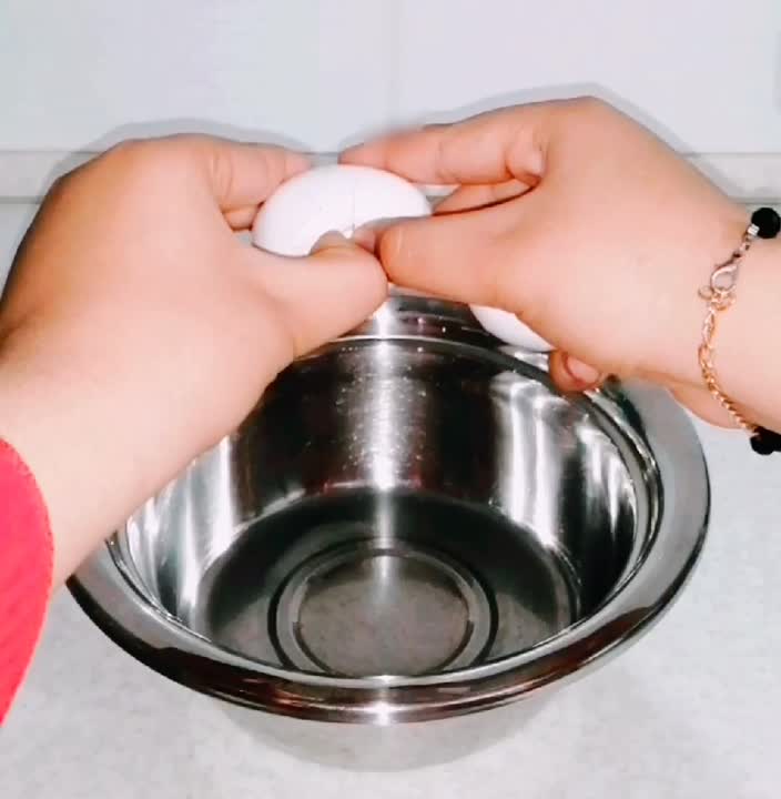 کیک توت فرنگی 