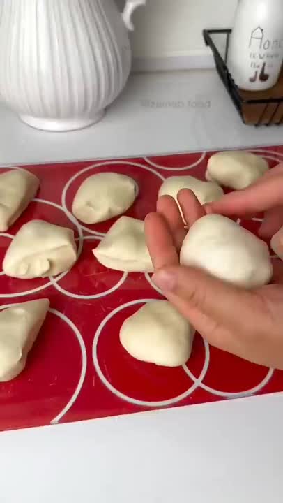 پیراشکی مرغ و قارچ 