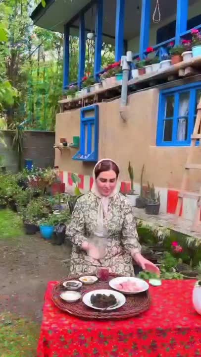 قرمه سبزی بوقلمون تو شیشه