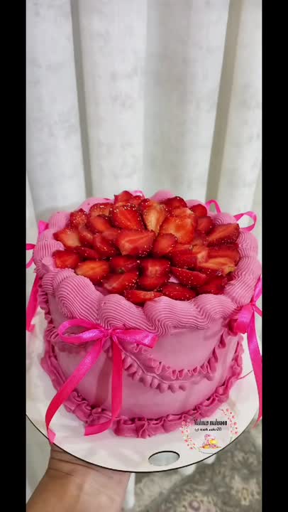  کیک توت فرنگی