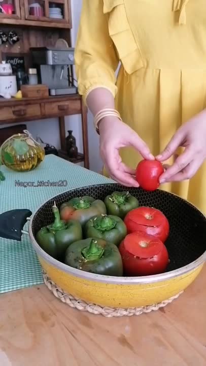 دلمه فلفل و گوجه فرنگی 