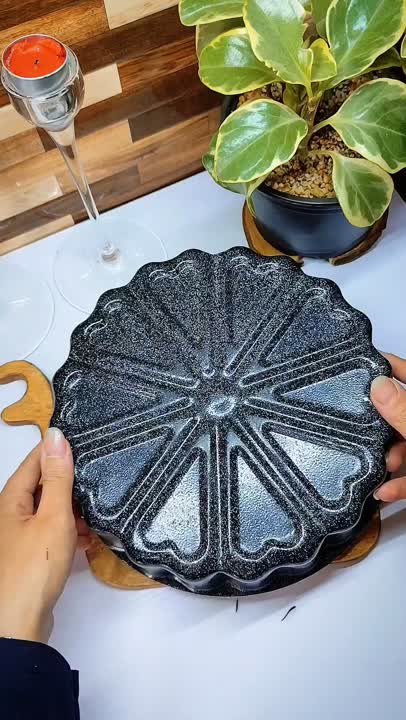 کیک گلاب و زعفران 